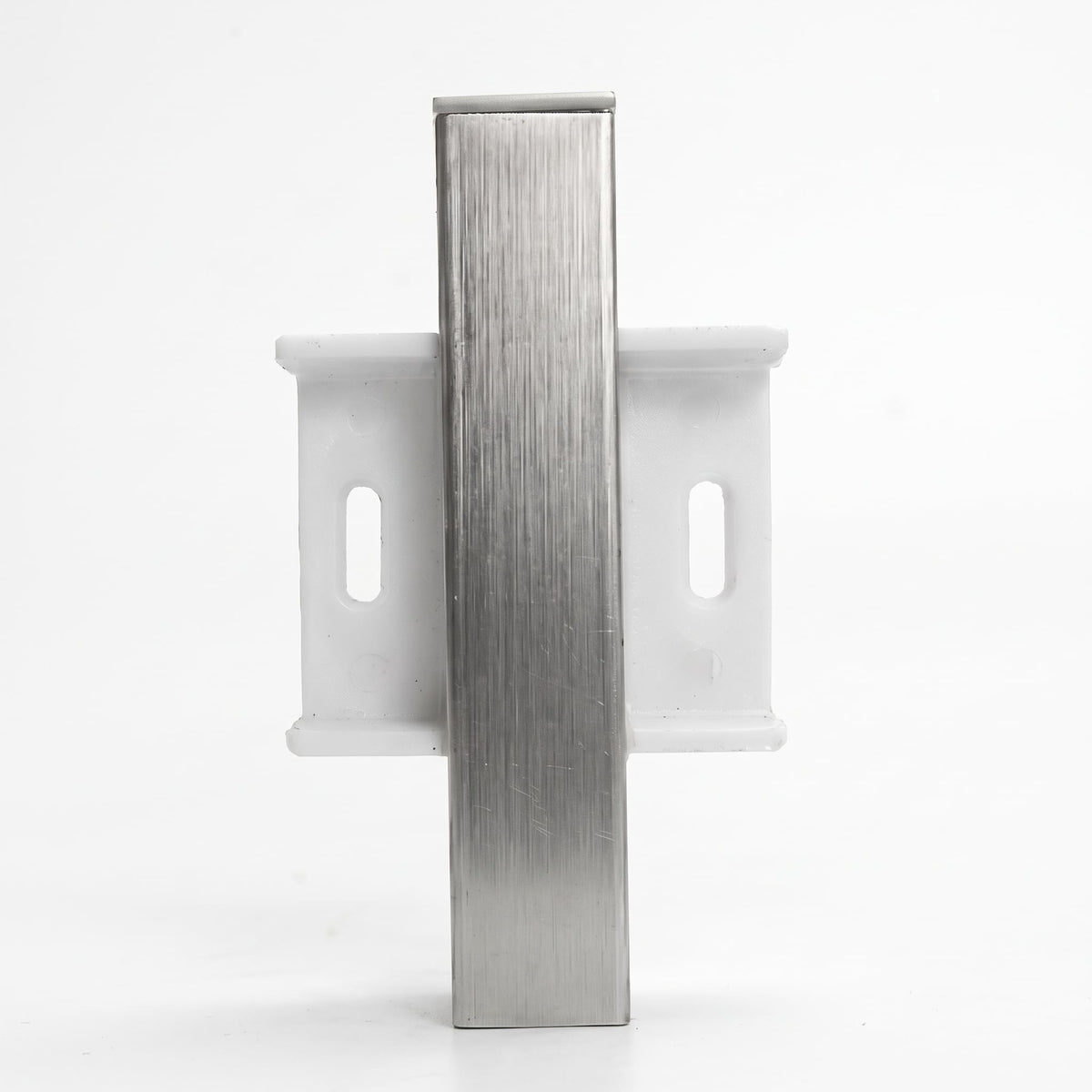 Accesorios Zoclo Aluminio 10 cm