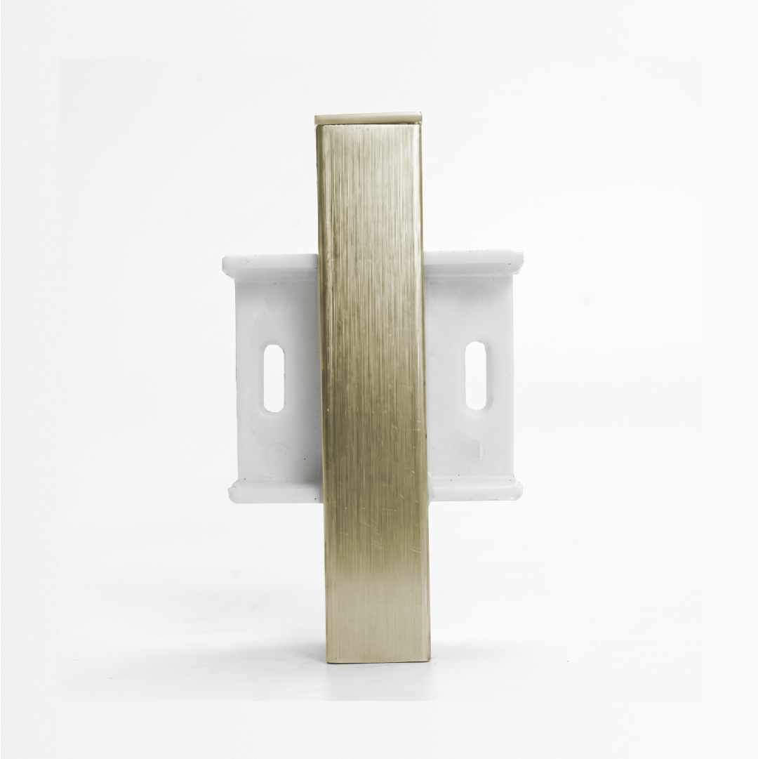 Accesorios Zoclo Aluminio 10 cm