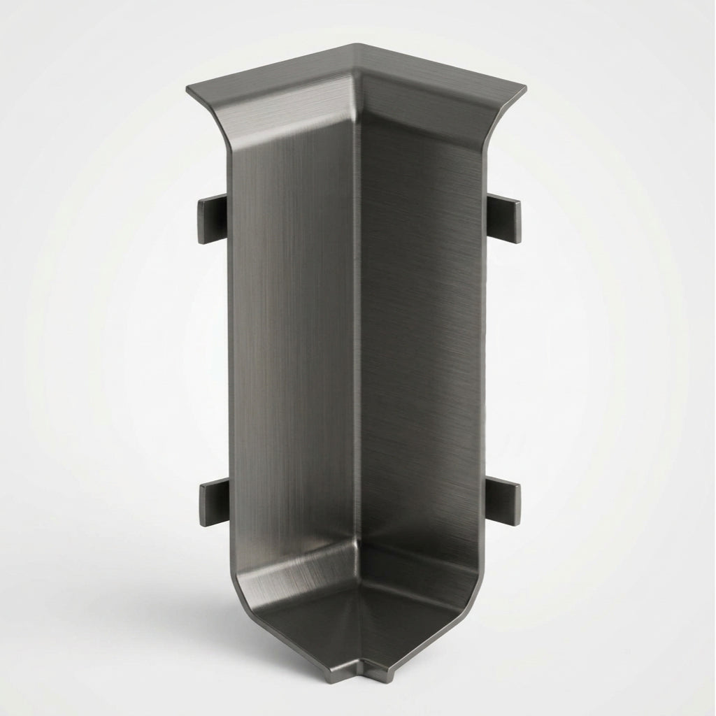 Accesorio Zoclo Aluminio Liso 01