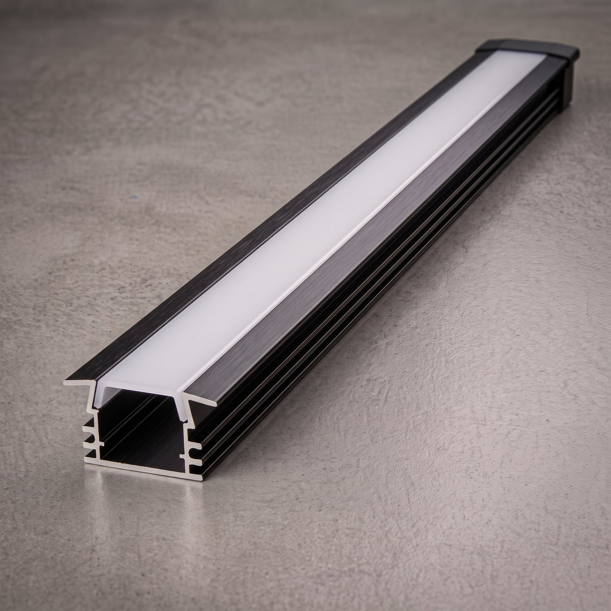 Canaleta Aluminio con Cejas 17 mm